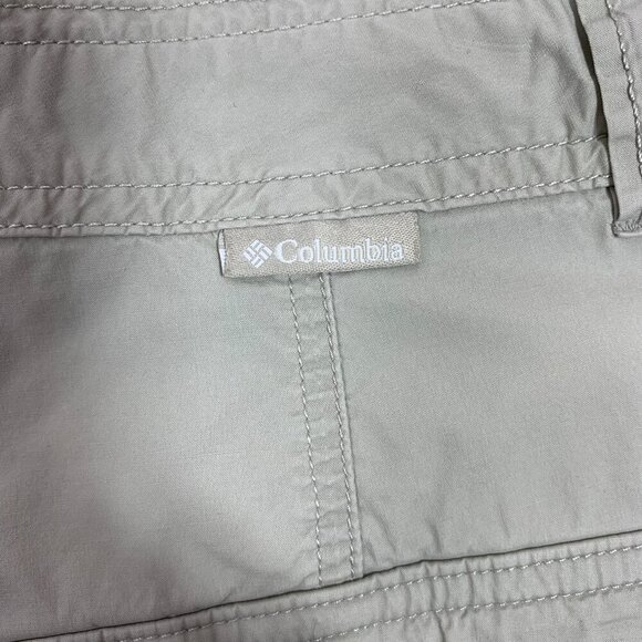 COLUMBIA Woman’s Cargo Capri cropped Pants beige  sz 6 - Picture 3 of 14